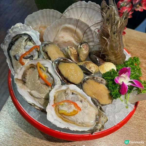 淥鼎記養生火鍋夠晒大滿足,先黎一個前菜小食再有酸菜魚同埋刺身...