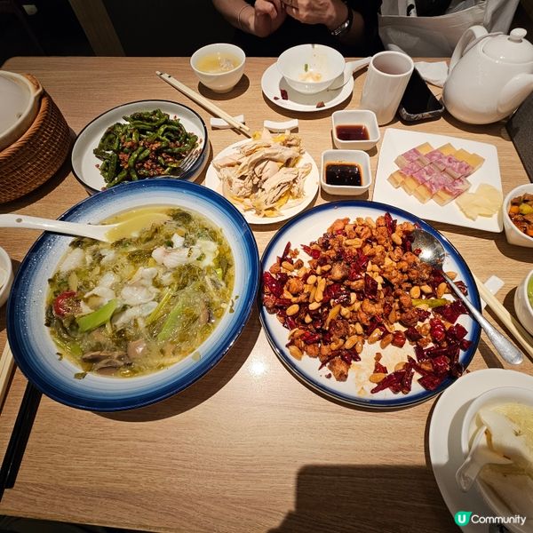 朋友從外國回來~ 吃上海菜招待