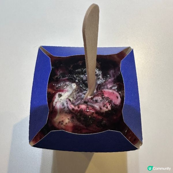 麥當勞新出藍莓oreo麥旋風