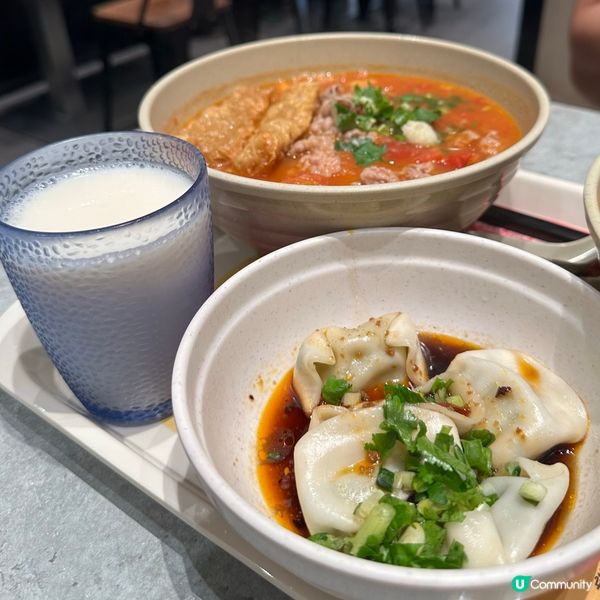 南記粉面超級好味招牌番茄牛腩春卷米線