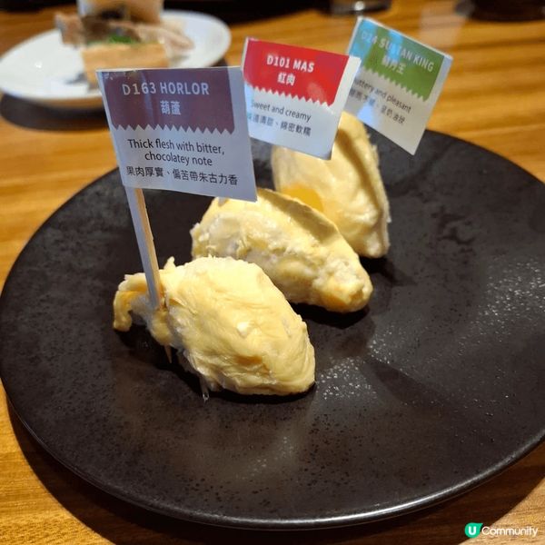 Big BayCafe最近推出「榴槤盛薈」周末下午茶自助餐，...