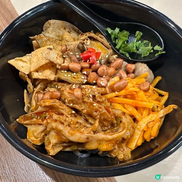 譚仔三哥米線新出獨門三酸撈薯粉