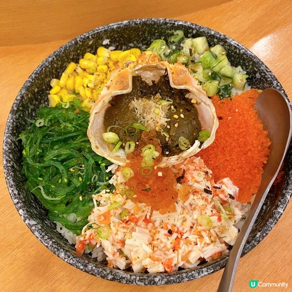 🦀甲羅燒配蟹籽三文魚子飯，撈飯一流！😋