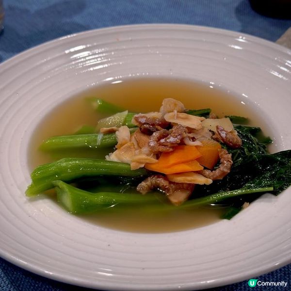 一飯兩食必嚐自家招牌臘味煲仔飯🍹