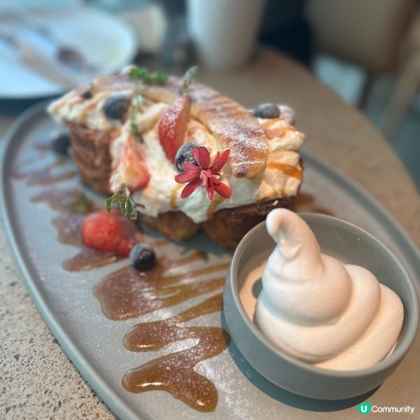 日式fusion pizza & french toast!