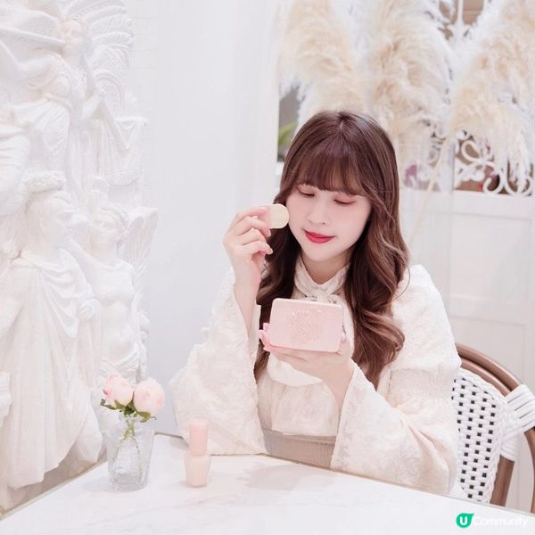 白裡透紅好氣色，PAUL & JOE的光透柔肌粉餅 N 新色100粉紅色！