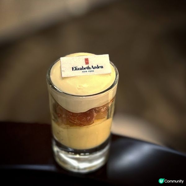 Stay Fabulous in Palm Court！