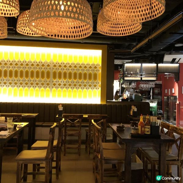 銅鑼灣漫天燈籠越南菜