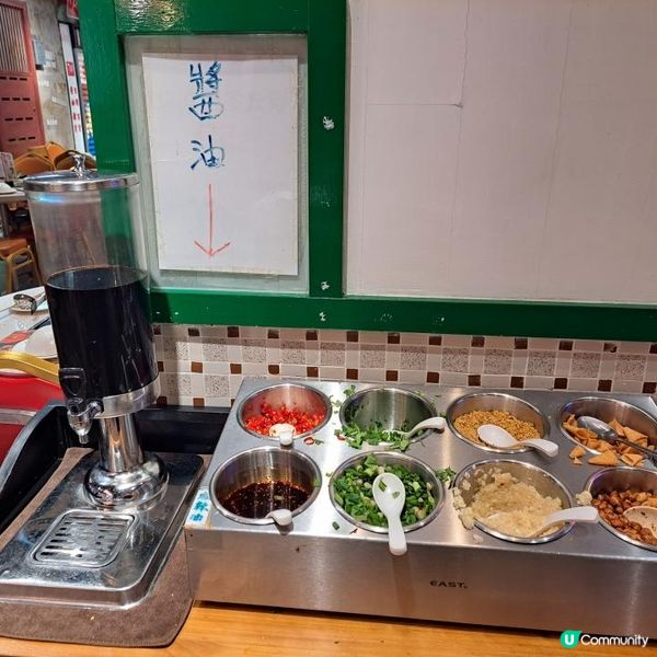 高質足料秘制雞煲