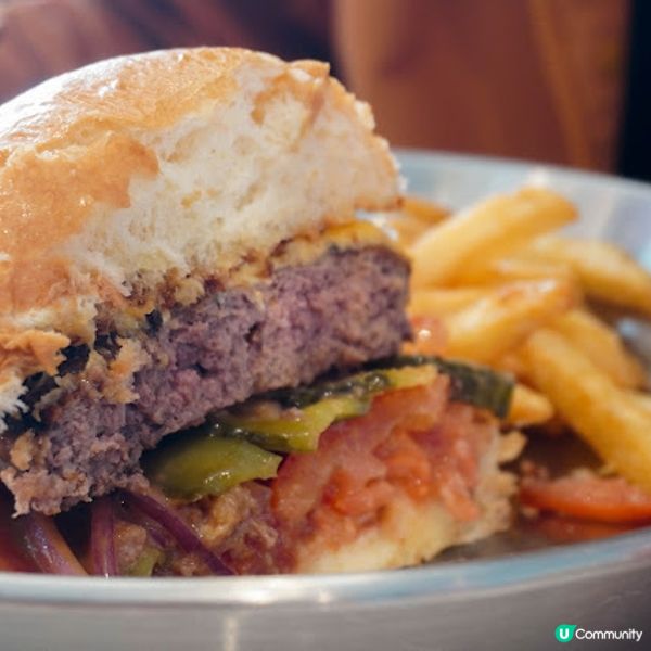 【飲食】元朗．揉合美食與咖啡的本土Cafe｜彩虹主題 & 寵物Friendly｜Rainbow Bistro