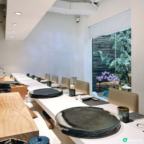 白色調清新風格的廚師發辦 《Hiru Omakase 日》