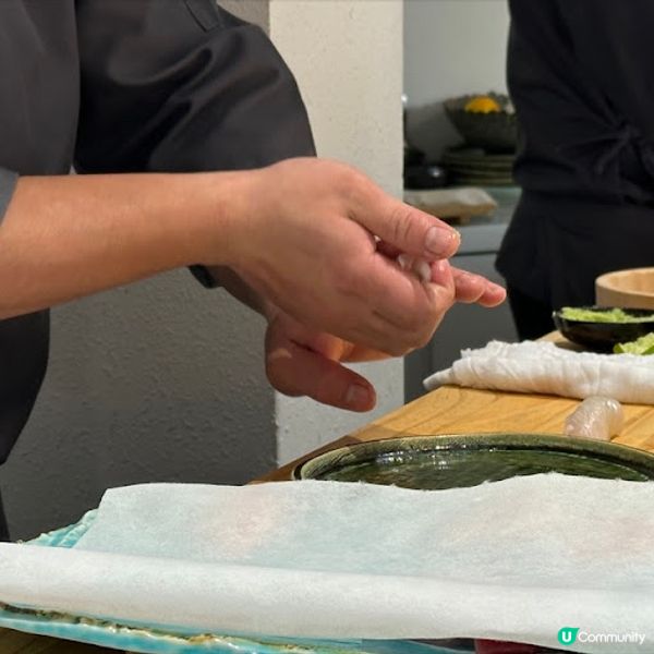 白色調清新風格的廚師發辦 《Hiru Omakase 日》