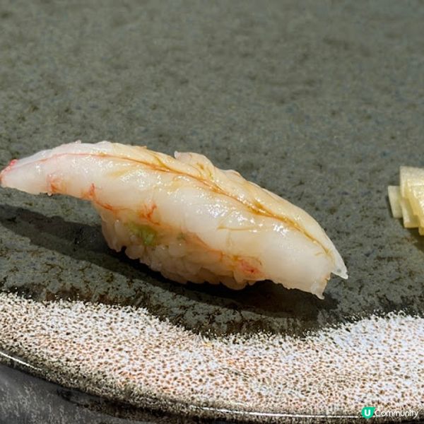 白色調清新風格的廚師發辦 《Hiru Omakase 日》