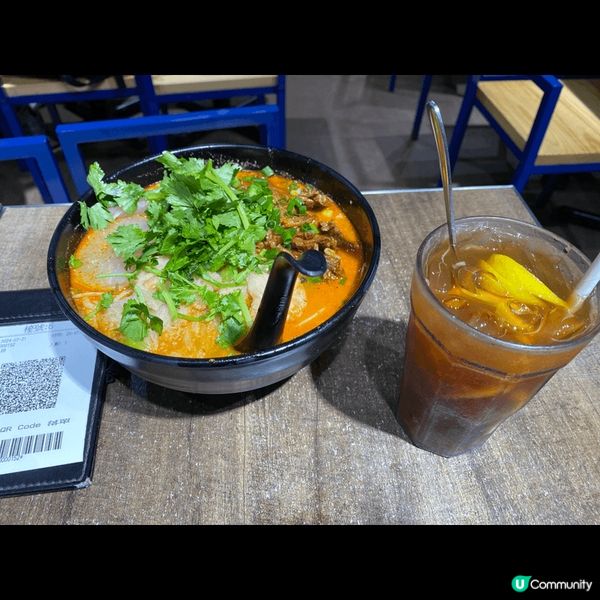 我最喜愛的酸辣米線，土瓜灣雲貴川小鬍子，湯頭入口舒服，配料多...