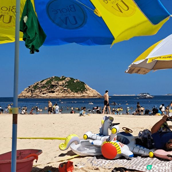 地點是香港石澳，附近有借水泡, 浮床及各種玩水用品十分方便，...