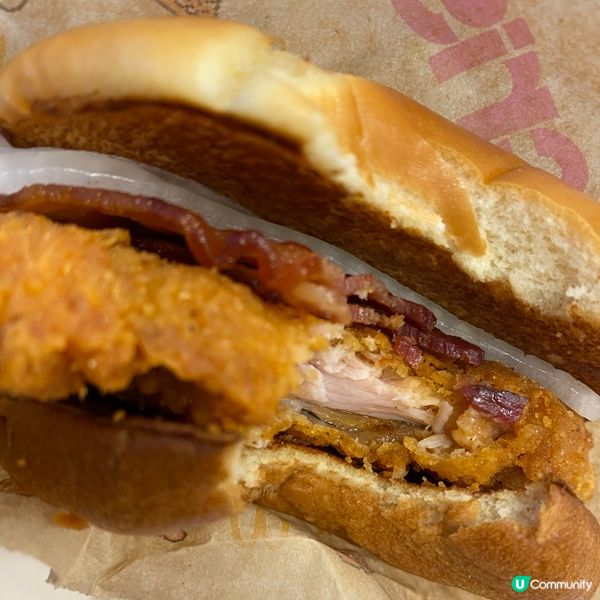 🎈呢個煙肉脆爆雞腿包係麥當勞最新出品,加咗煙肉之後成個包嘅層...