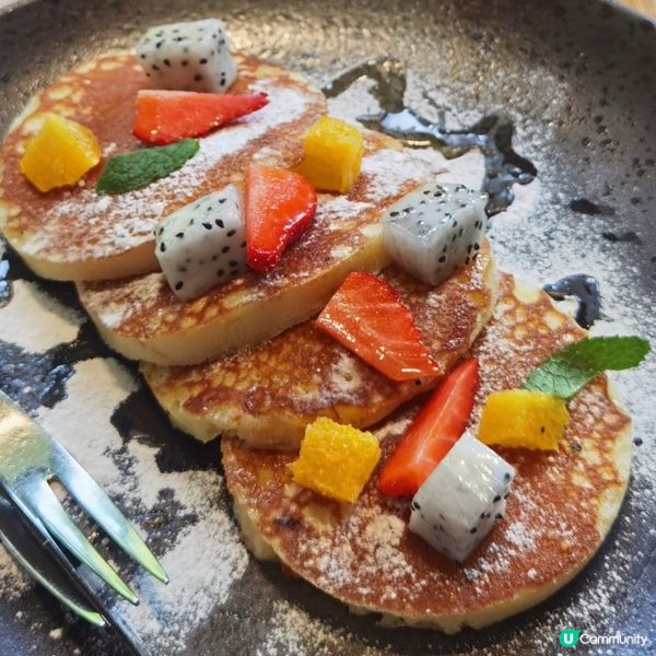 鮮雜果班戟·入口鬆軟