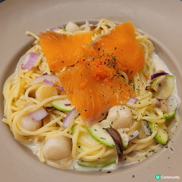 香草三文魚帶子炒意粉