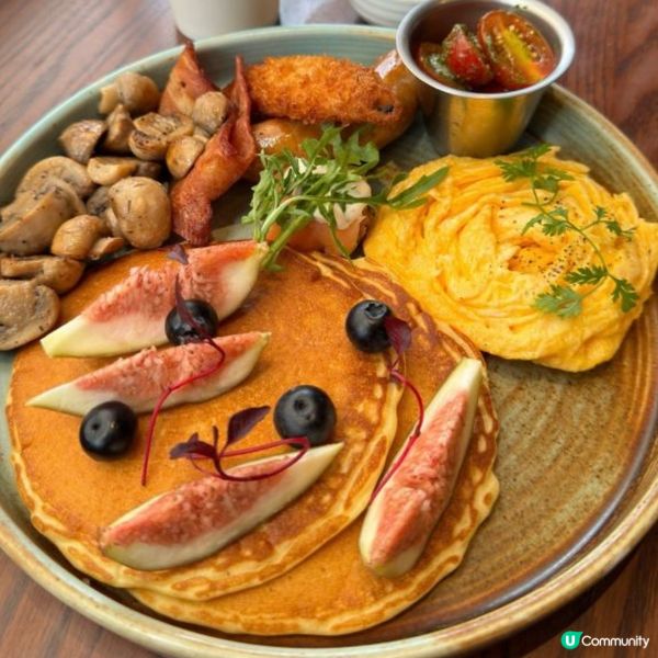 休閒咖啡西餐廳·環境優美，座位舒適·適合三五知己聚餐🥰