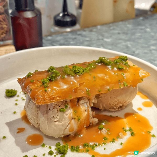 今日去食街歌賦街，揀?呢間特色中東菜，就係著名長龍牛腩店斜對...