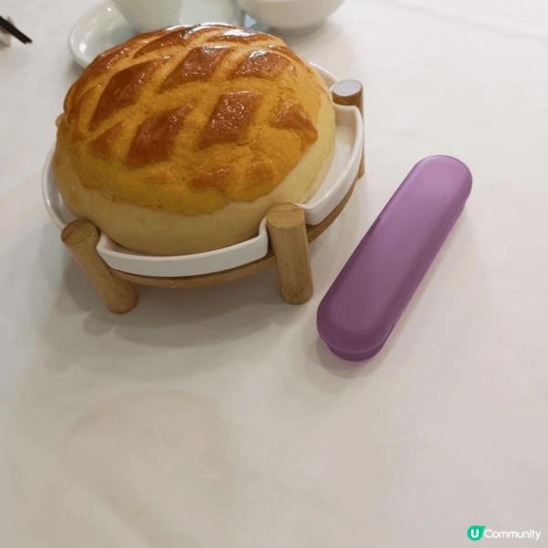 超巨型菠蘿包，美味無窮，外型已非常之吸引，增加食慾感覺，必點...