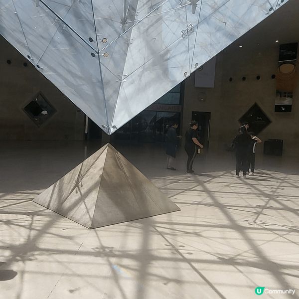 法國巴黎羅浮宮倒金字塔☆忘記了打從何時開始☆這個位於博物館範...