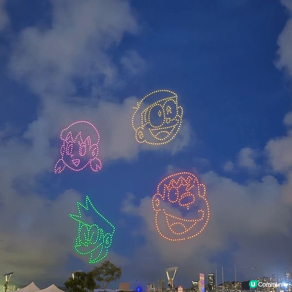 多啦A夢無人機表演, 雖然天氣炎熱 又要一早到排隊, 但係都...