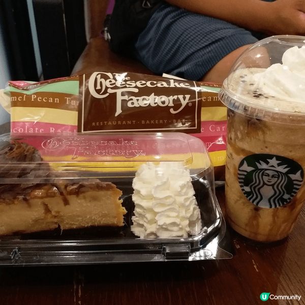 在海港城starbucks x cheesecake的美味下...