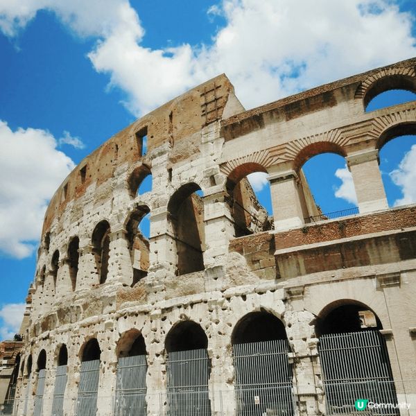 羅馬鬥獸場 Colosseo 是無人不識的名勝喔! 它是古羅...