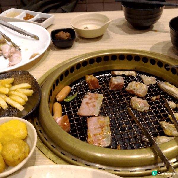 燒肉放題 價廉物美 包羅萬有 實而不華 大飽口福 共聚天倫