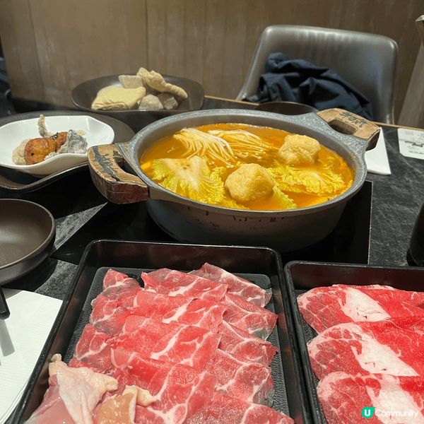 打邊邊放題。5:30pm前埋單仲抵，有8折。坐得都舒服，不過...