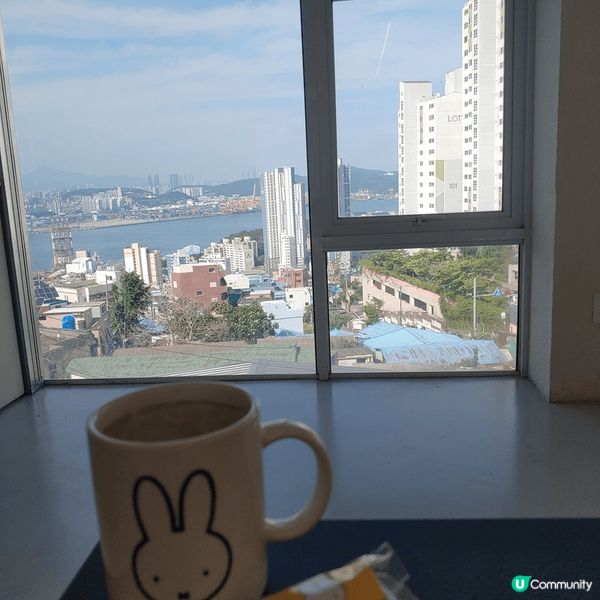 在miffy 釜山咖啡室. 飲咖啡在高山睇風景 chill下...