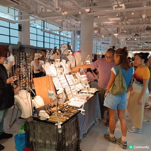  中秋節倒數2日🏮  賞花賞月想吞市集等你！