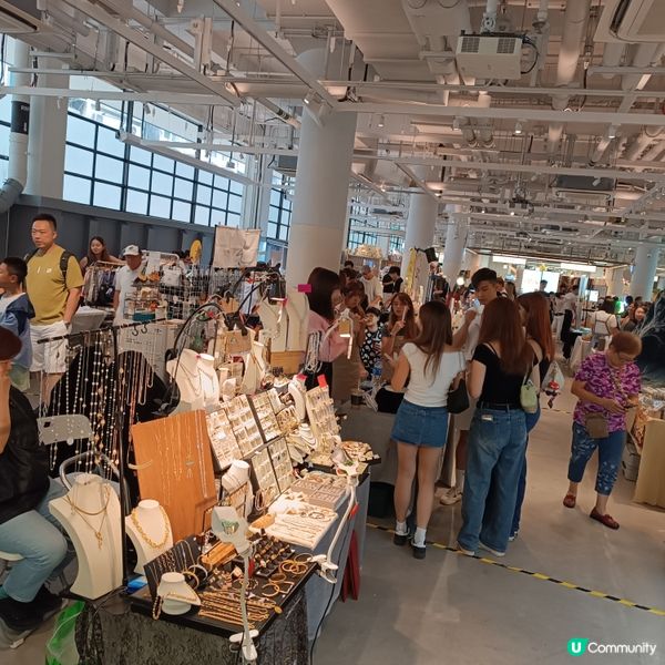  中秋節倒數2日🏮  賞花賞月想吞市集等你！