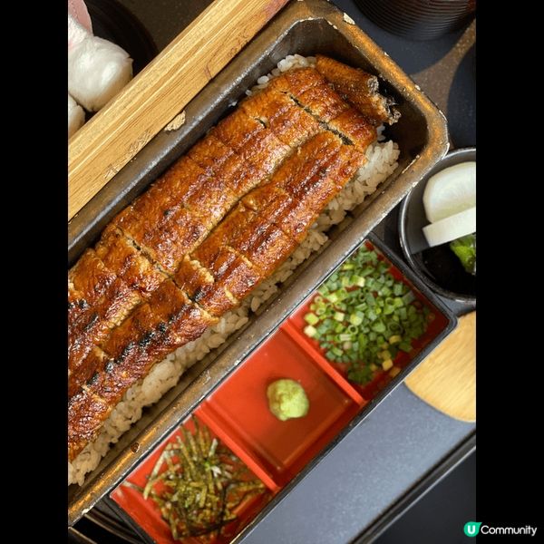 到福岡旅遊吃到超好吃的鰻魚飯，店家用炭火慢烤至外皮脆脆的，肉...
