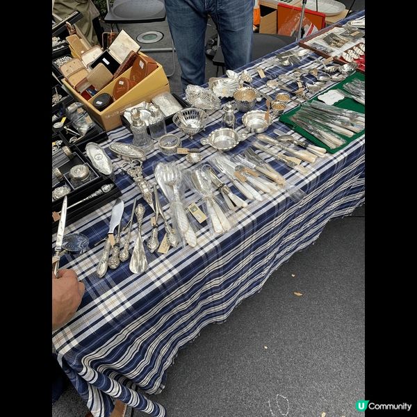 位於東京既大江戶古董市場，係每個月的第一個和第三個星期日舉行...