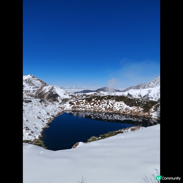 立山黑部，可以輕鬆就欣賞大自然的美景，有雪景有紅葉有大湖。