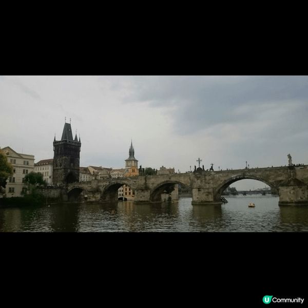 藍色多惱河就聽得多，去捷克當然要去多惱河感受下浪漫的氣氛，之...