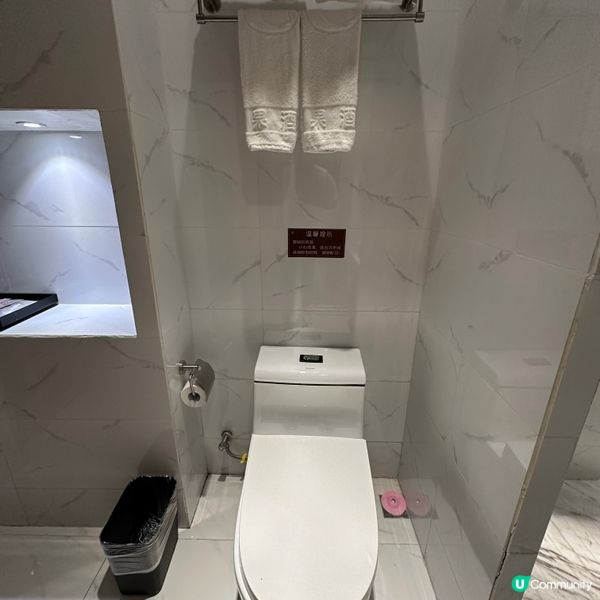 緊鄰東門步行街．人均港元140/晚．極高CP值