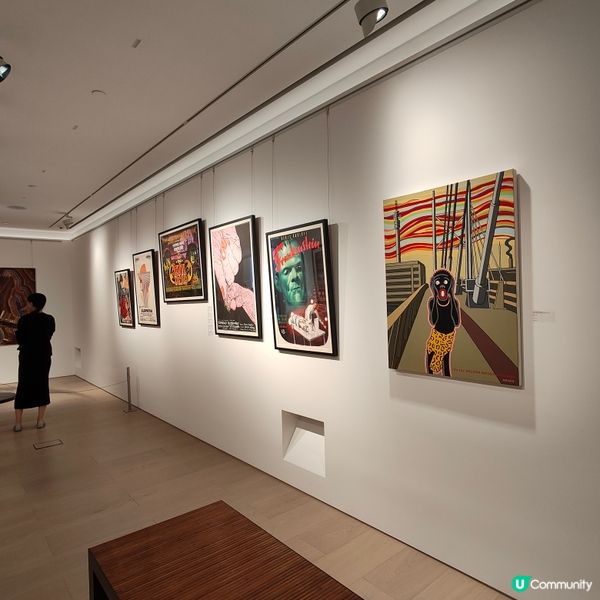 著名拍賣行蘇富比，剛剛於香港中環置地遮打新開一個大型藝廊，免...