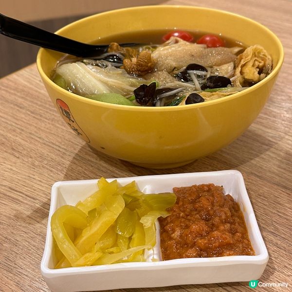 譚仔雲南米線健康素菜選擇💚