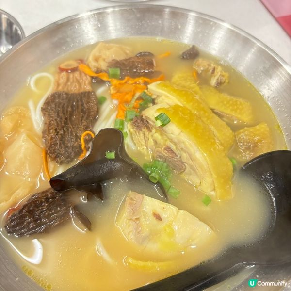 🇭🇰🤤鍾意食雞湯米線必試嘅癡膠雞🐓