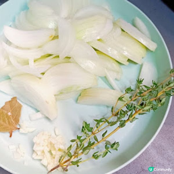 洋蔥愛好者系列！簡單自煮法式洋蔥湯