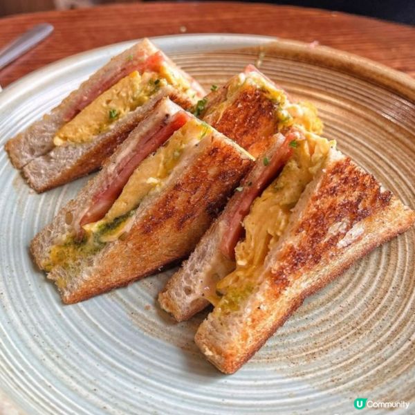 環境優美，座位舒適，休閒下午茶，香蔥火腿芝士多士