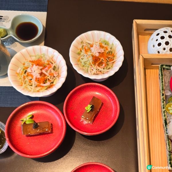 鱈蟹三色刺身桃花陣