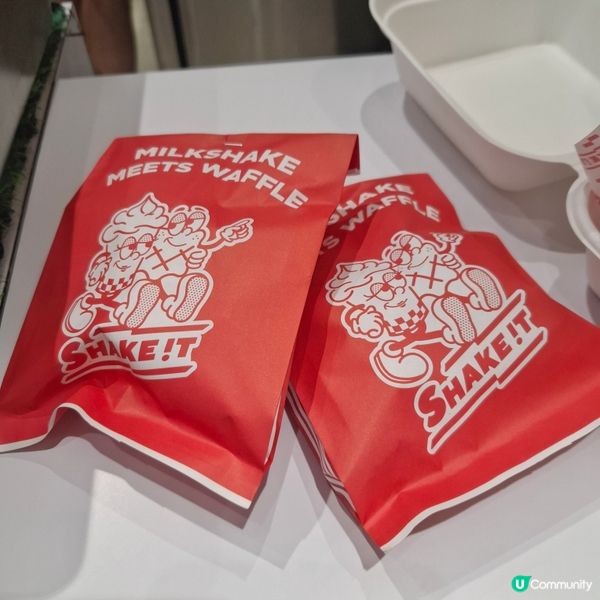 新鮮水果製作，奶昔窩夫即叫即做