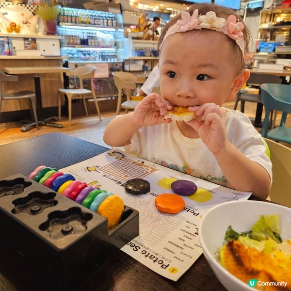 食飯睇戲兩不誤 🎬🍟