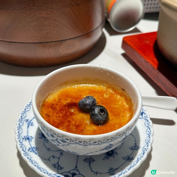 主打新派浙江菜的綠茶餐廳開左係銅鑼灣希慎廣場,裝修古色古香,...