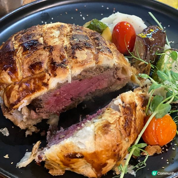 銅鑼灣隱世CP值極高💯威靈頓牛扒廚房！二人晚餐勁抵食～^_^