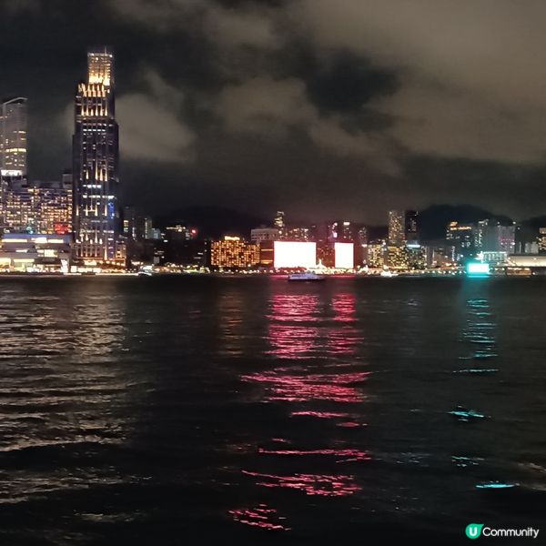 維港日景與夜景，各顯美態！